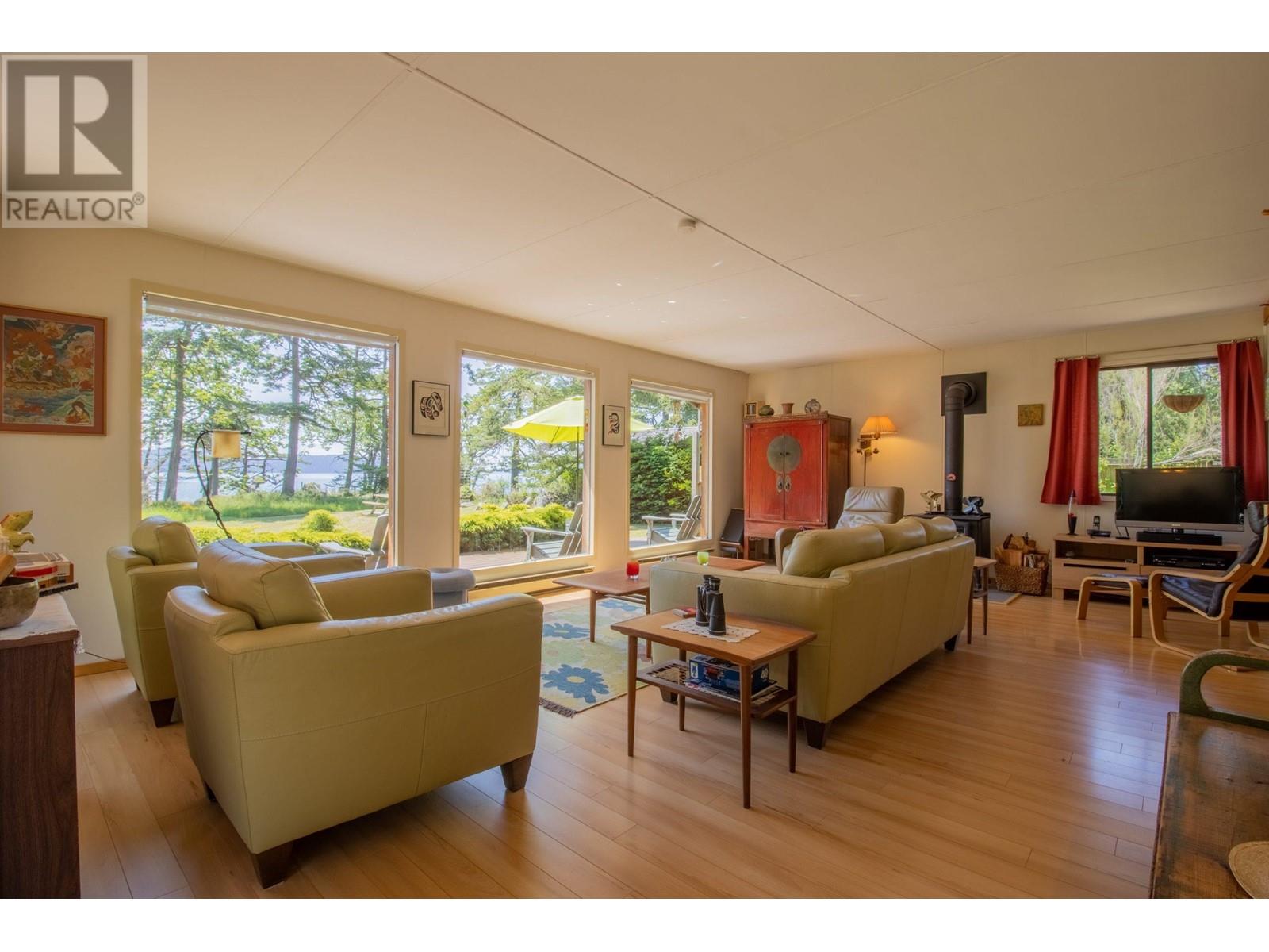 9970 Gowlland Point Road, Pender Island, British Columbia  V0N 2M3 - Photo 7 - R2781633