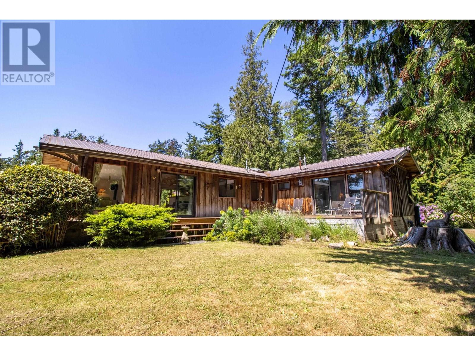 9970 Gowlland Point Road, Pender Island, British Columbia  V0N 2M3 - Photo 28 - R2781633