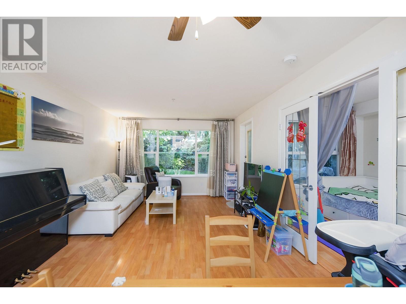 111 5281 Oakmount Crescent, Burnaby, British Columbia  V5H 4S7 - Photo 4 - R2816934