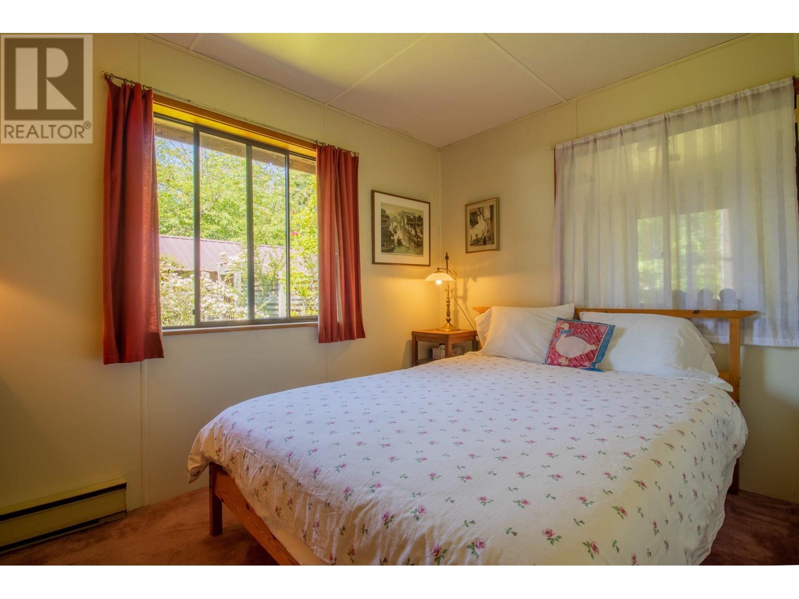9970 Gowlland Point Road, Pender Island, British Columbia  V0N 2M3 - Photo 22 - R2781633