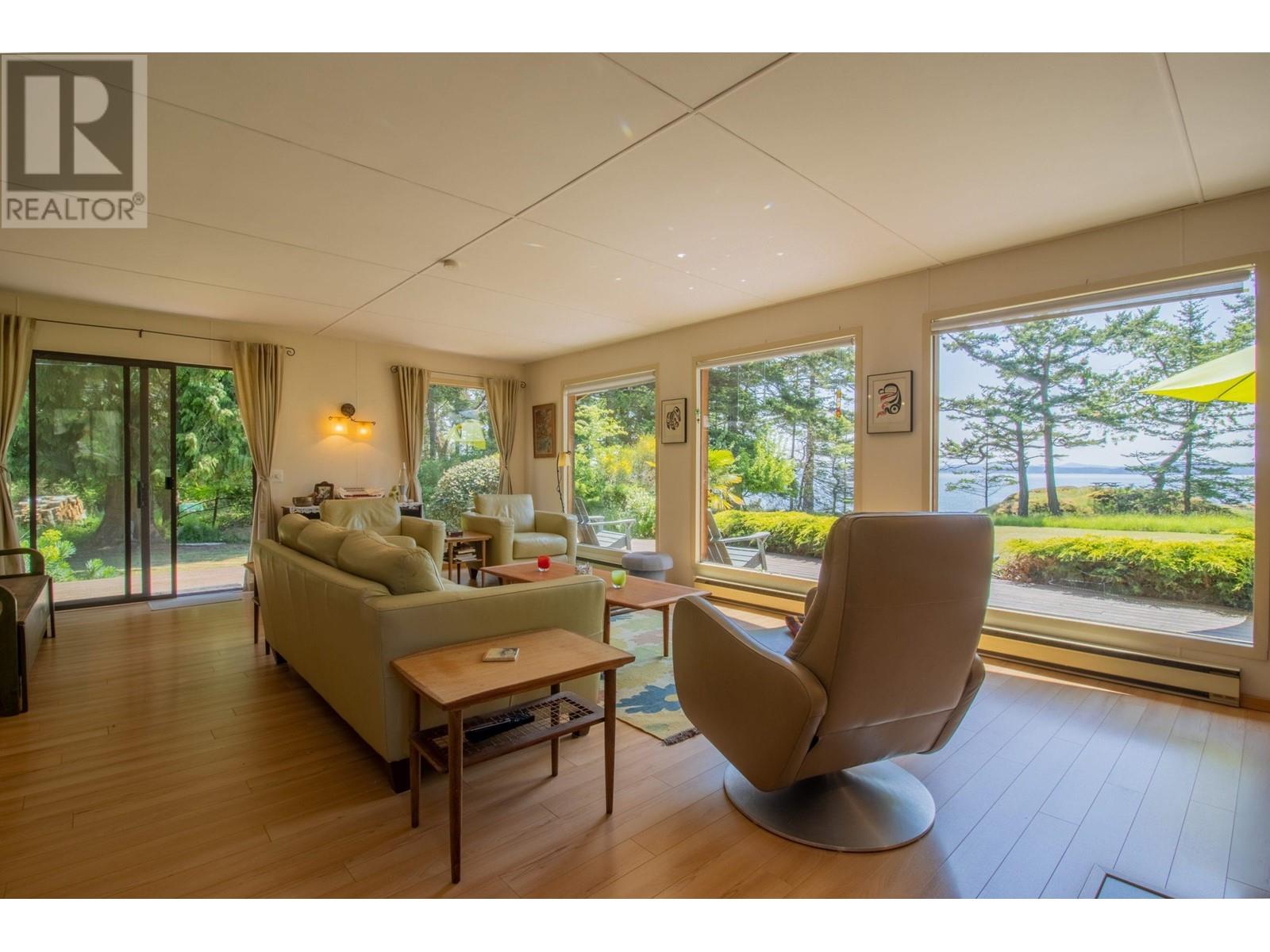 9970 Gowlland Point Road, Pender Island, British Columbia  V0N 2M3 - Photo 8 - R2781633