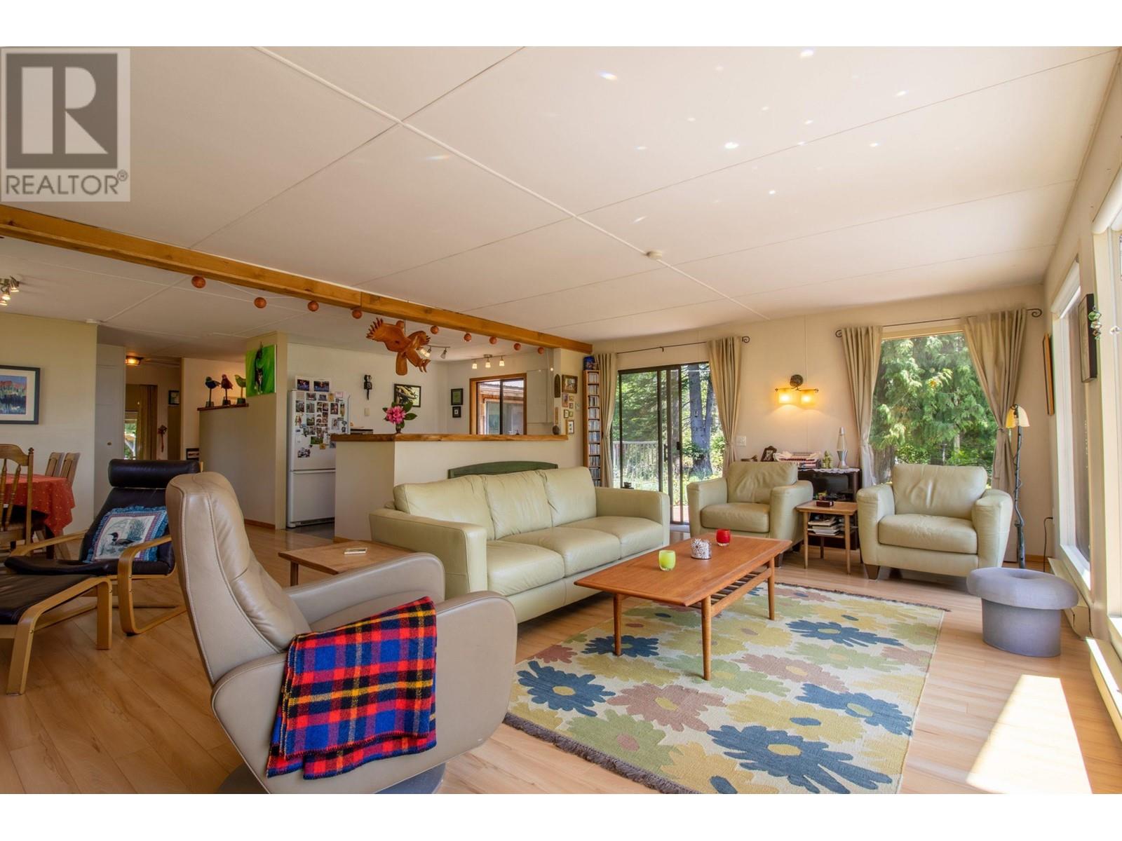 9970 Gowlland Point Road, Pender Island, British Columbia  V0N 2M3 - Photo 10 - R2781633