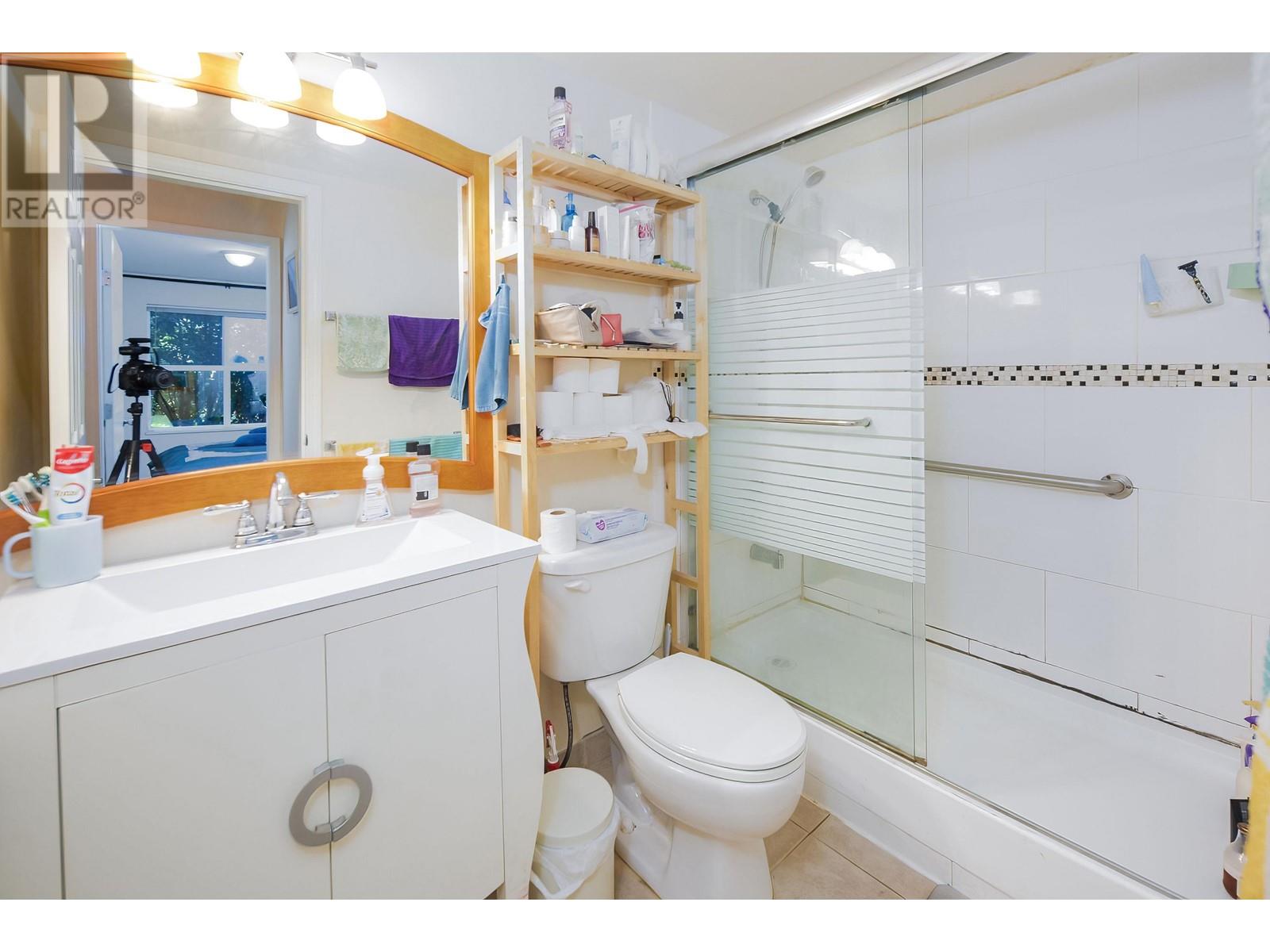 111 5281 Oakmount Crescent, Burnaby, British Columbia  V5H 4S7 - Photo 14 - R2816934