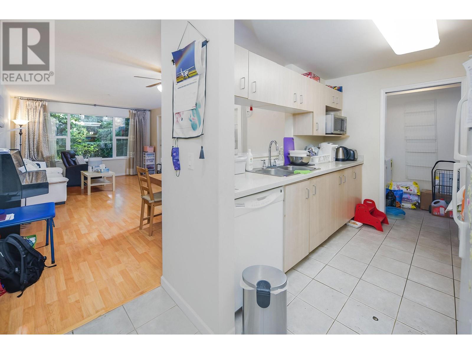 111 5281 Oakmount Crescent, Burnaby, British Columbia  V5H 4S7 - Photo 12 - R2816934