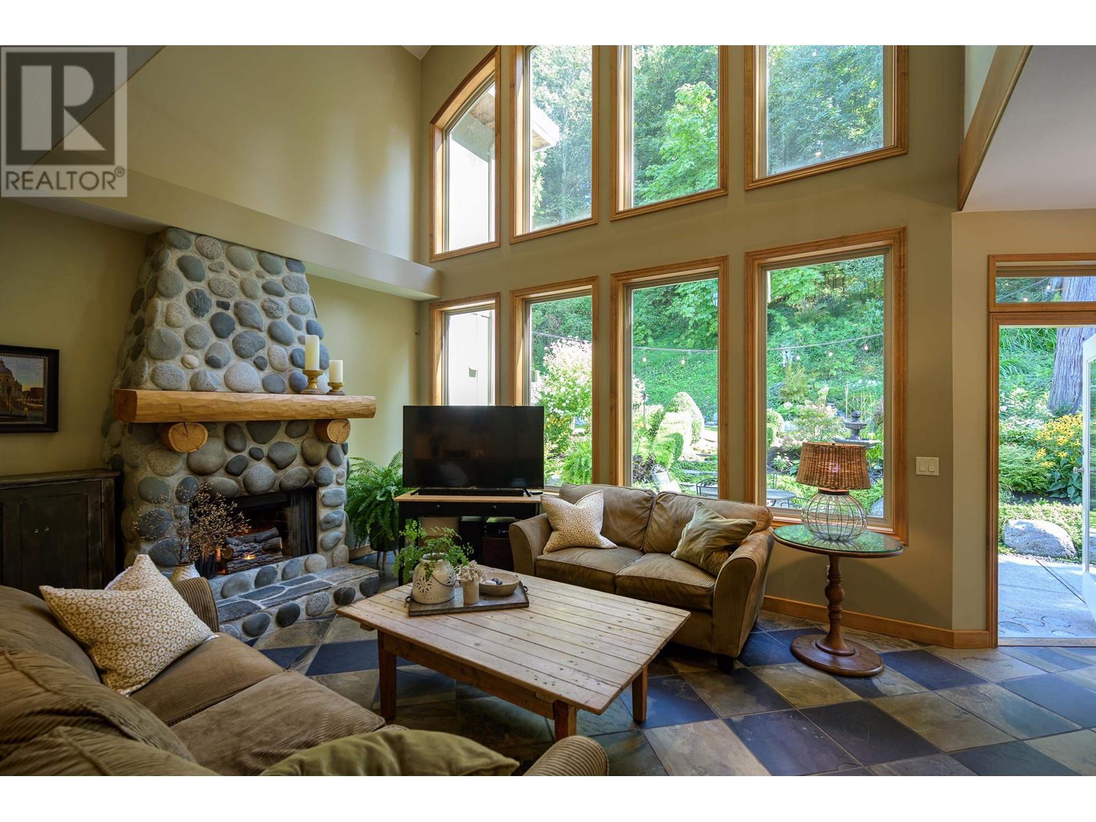 5228 Glen Abbey Place, Delta, British Columbia  V4M 4H1 - Photo 11 - R2816831