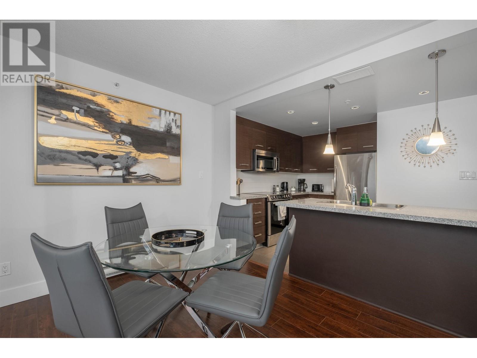 1701 2959 Glen Drive, Coquitlam, British Columbia  V3B 0B8 - Photo 10 - R2817984