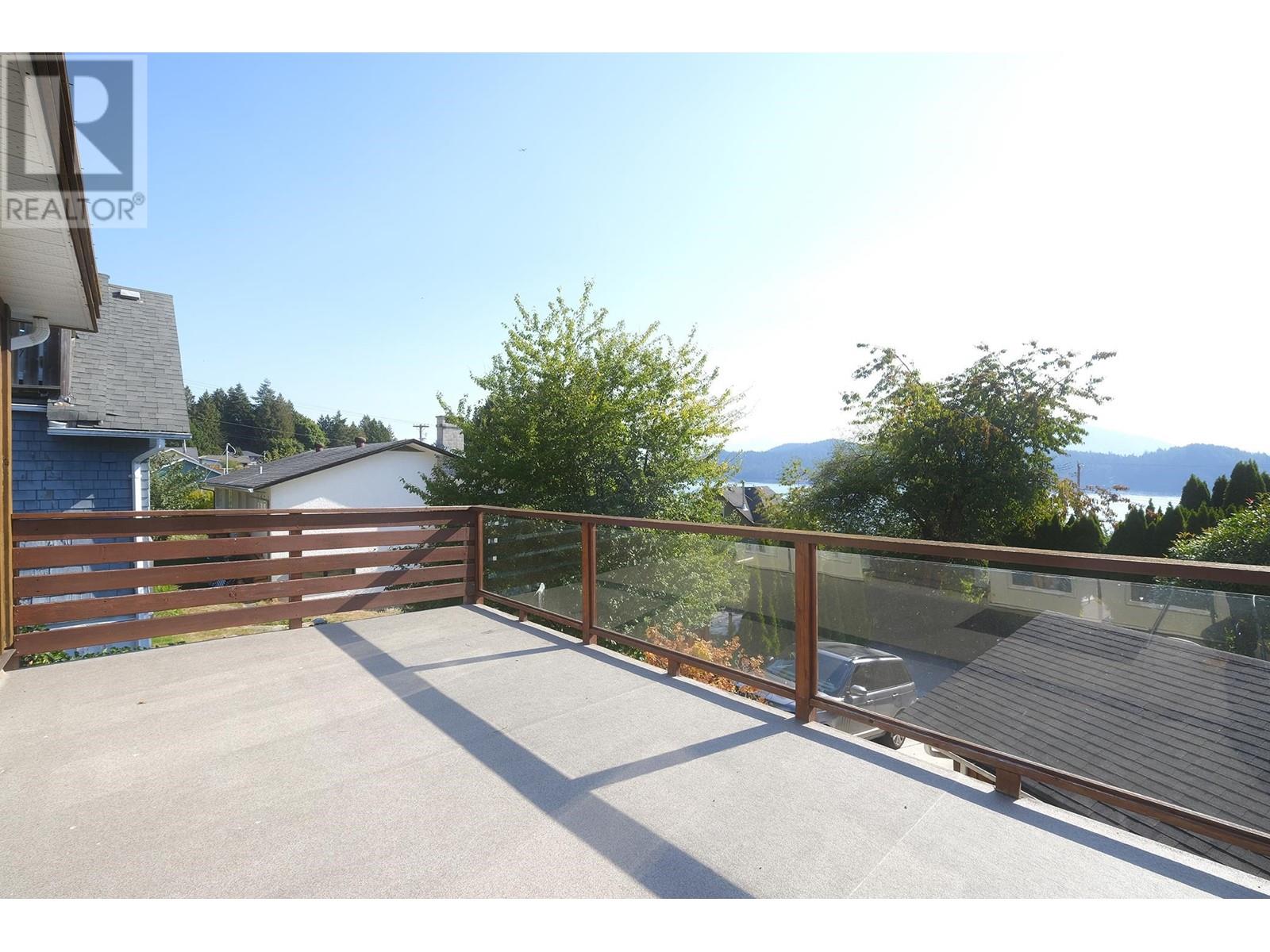 591 KILLARNEY LANE, gibsons, British Columbia