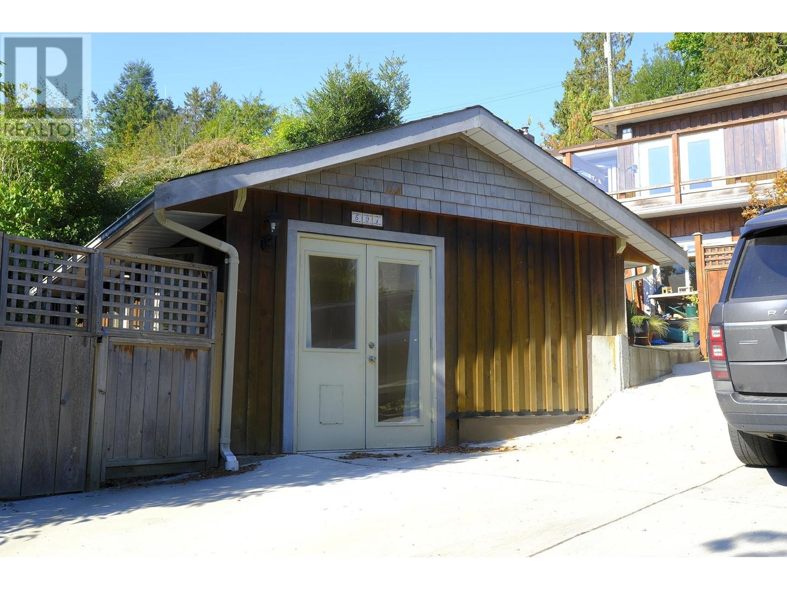 591 Killarney Lane, Gibsons, British Columbia  V0N 1V9 - Photo 13 - R2817982