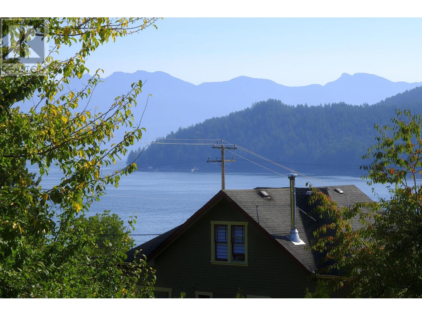 591 Killarney Lane, Gibsons, British Columbia  V0N 1V9 - Photo 7 - R2817982