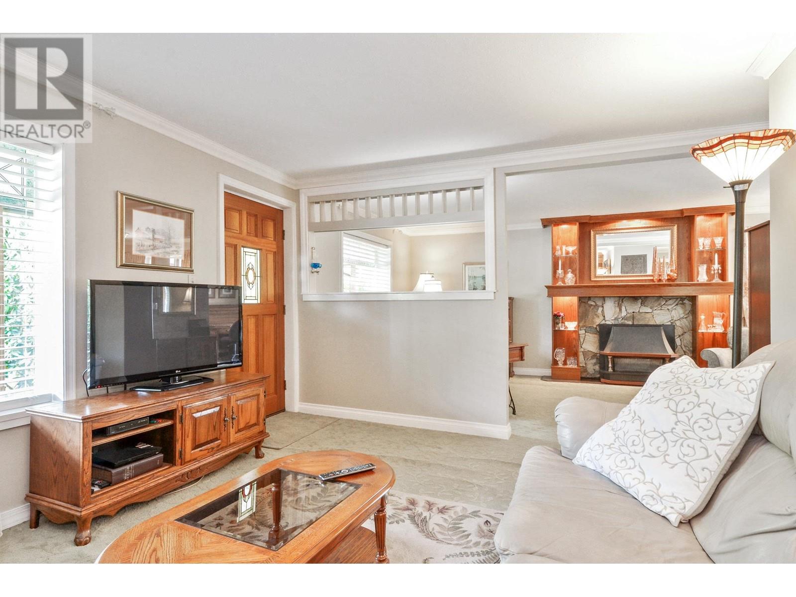 12291 Laity Street, Maple Ridge, British Columbia  V2X 5B1 - Photo 5 - R2818023