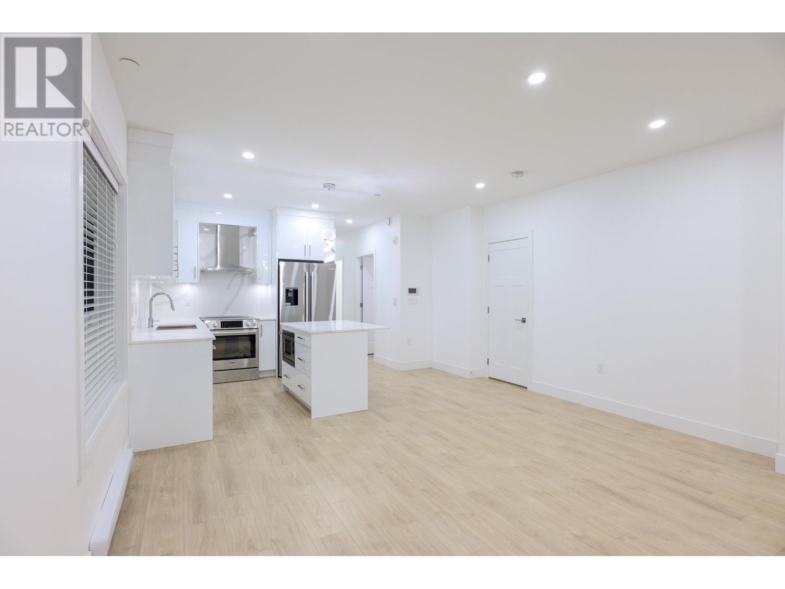 4787 Slocan Street, Vancouver, British Columbia  V5R 2A2 - Photo 5 - R2817814