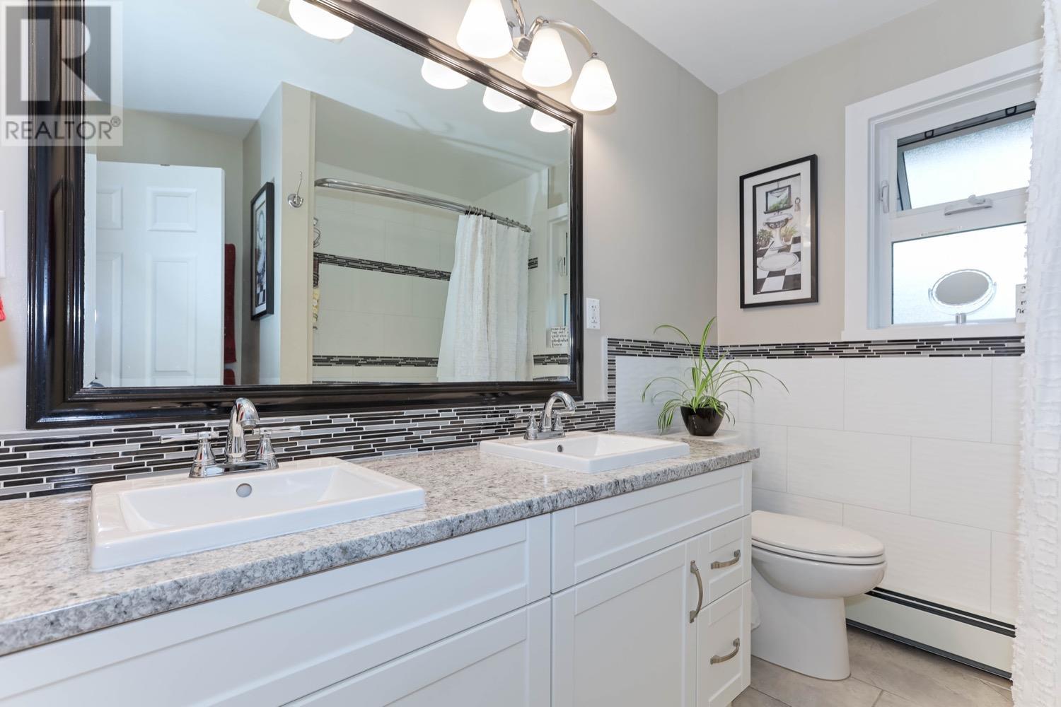 12094 214 Street, Maple Ridge, British Columbia  V2X 5E1 - Photo 16 - R2818086