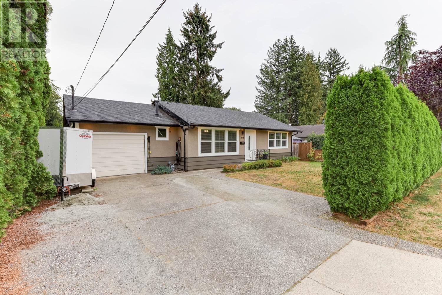 12094 214 Street, Maple Ridge, British Columbia  V2X 5E1 - Photo 2 - R2818086