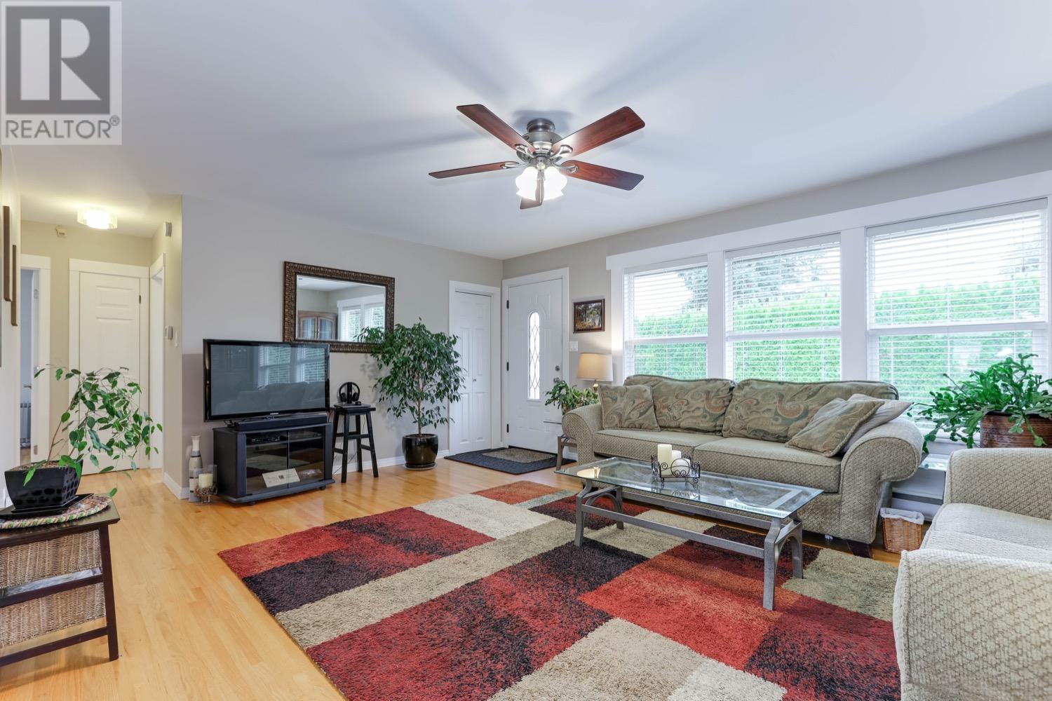 12094 214 Street, Maple Ridge, British Columbia  V2X 5E1 - Photo 3 - R2818086