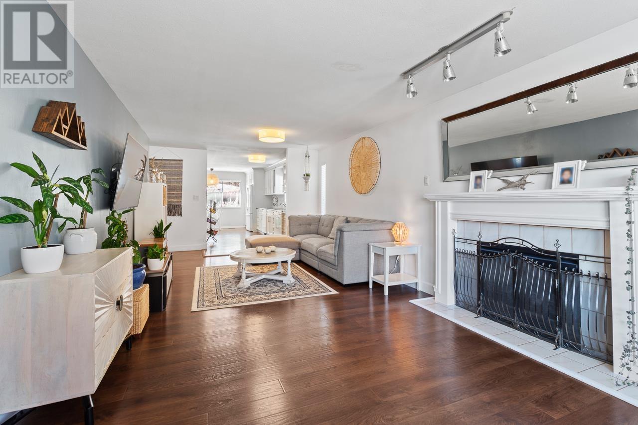 23182 124a Avenue, Maple Ridge, British Columbia  V2X 0G2 - Photo 5 - R2818108