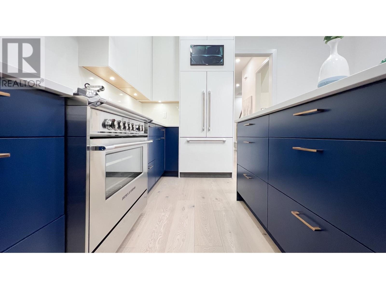 6746 Raleigh Street, Vancouver, British Columbia  V0V 0V0 - Photo 8 - R2811567