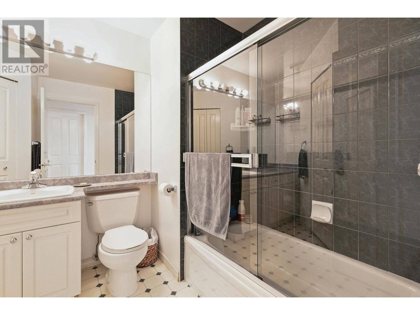 123 First Street, New Westminster, British Columbia  V3L 2G3 - Photo 24 - R2814898