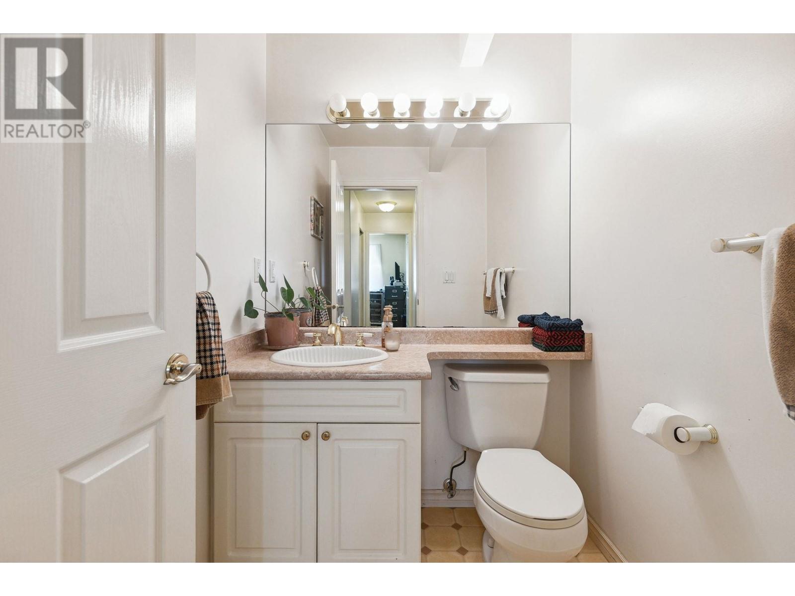 123 First Street, New Westminster, British Columbia  V3L 2G3 - Photo 27 - R2814898