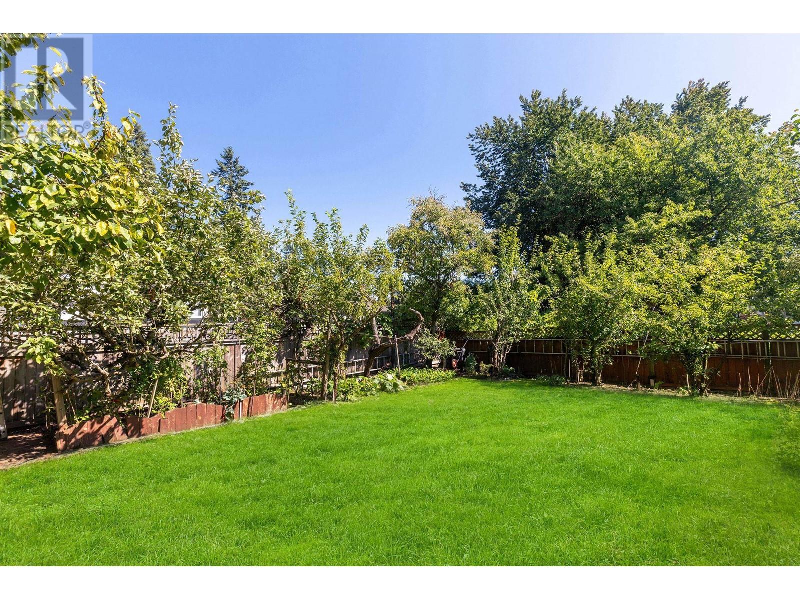123 First Street, New Westminster, British Columbia  V3L 2G3 - Photo 34 - R2814898