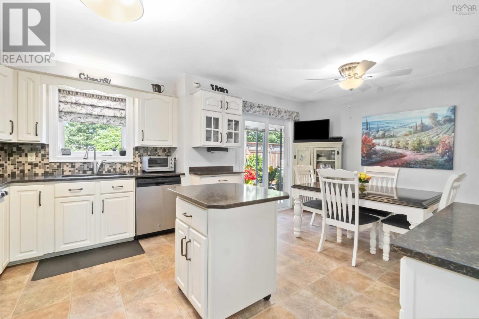 108 Diana Grace Avenue, Dartmouth, Nova Scotia  B2W 6A2 - Photo 6 - 202316358