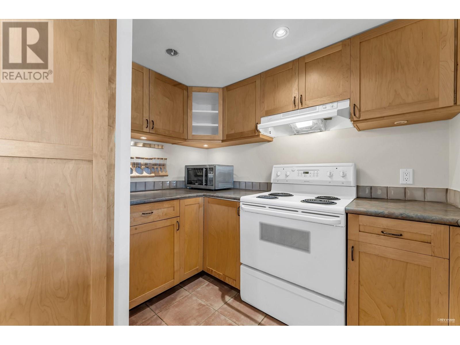 6 1263 W 8th Avenue, Vancouver, British Columbia  V6H 1C7 - Photo 22 - R2818026