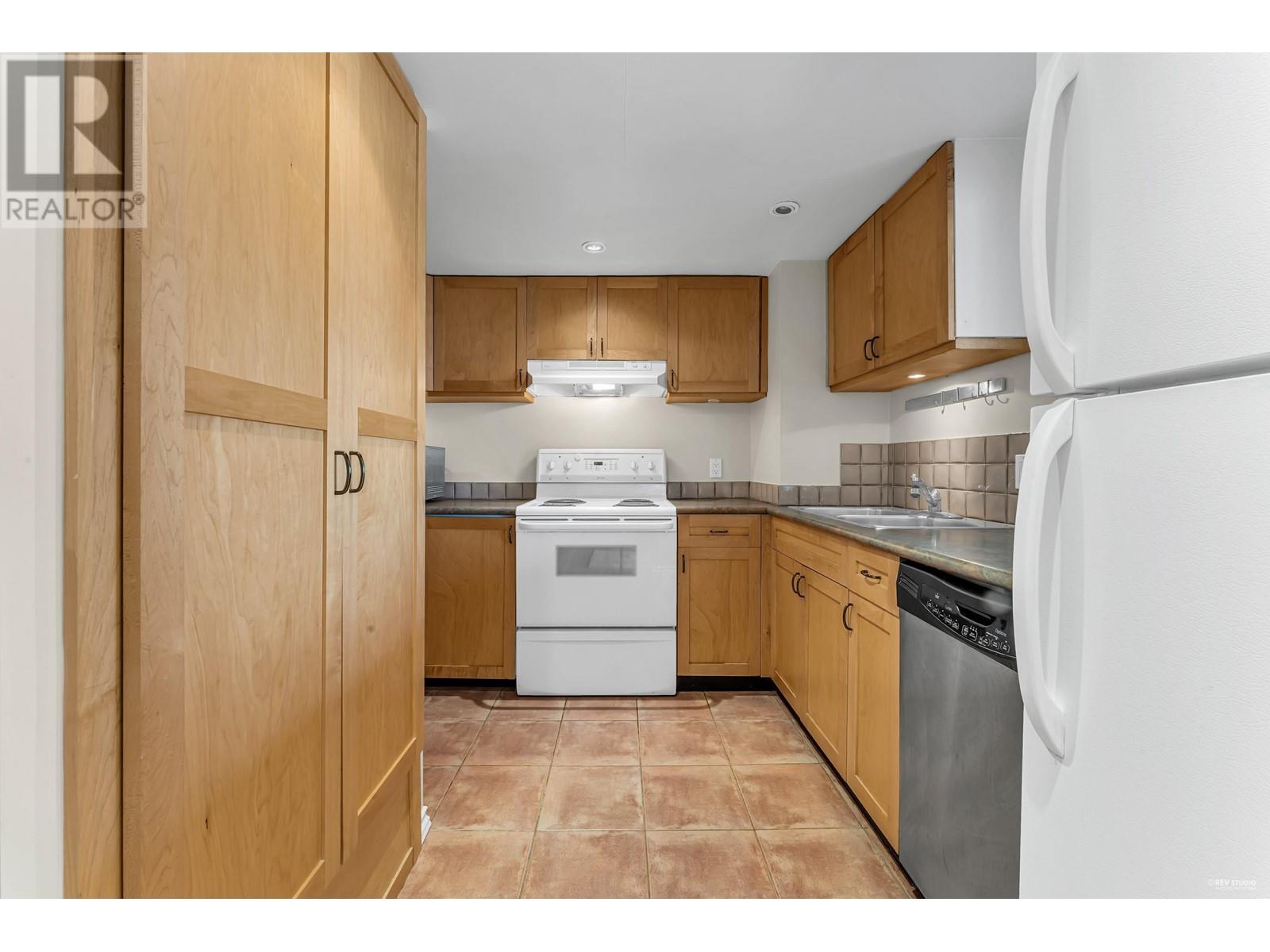 6 1263 W 8th Avenue, Vancouver, British Columbia  V6H 1C7 - Photo 21 - R2818026