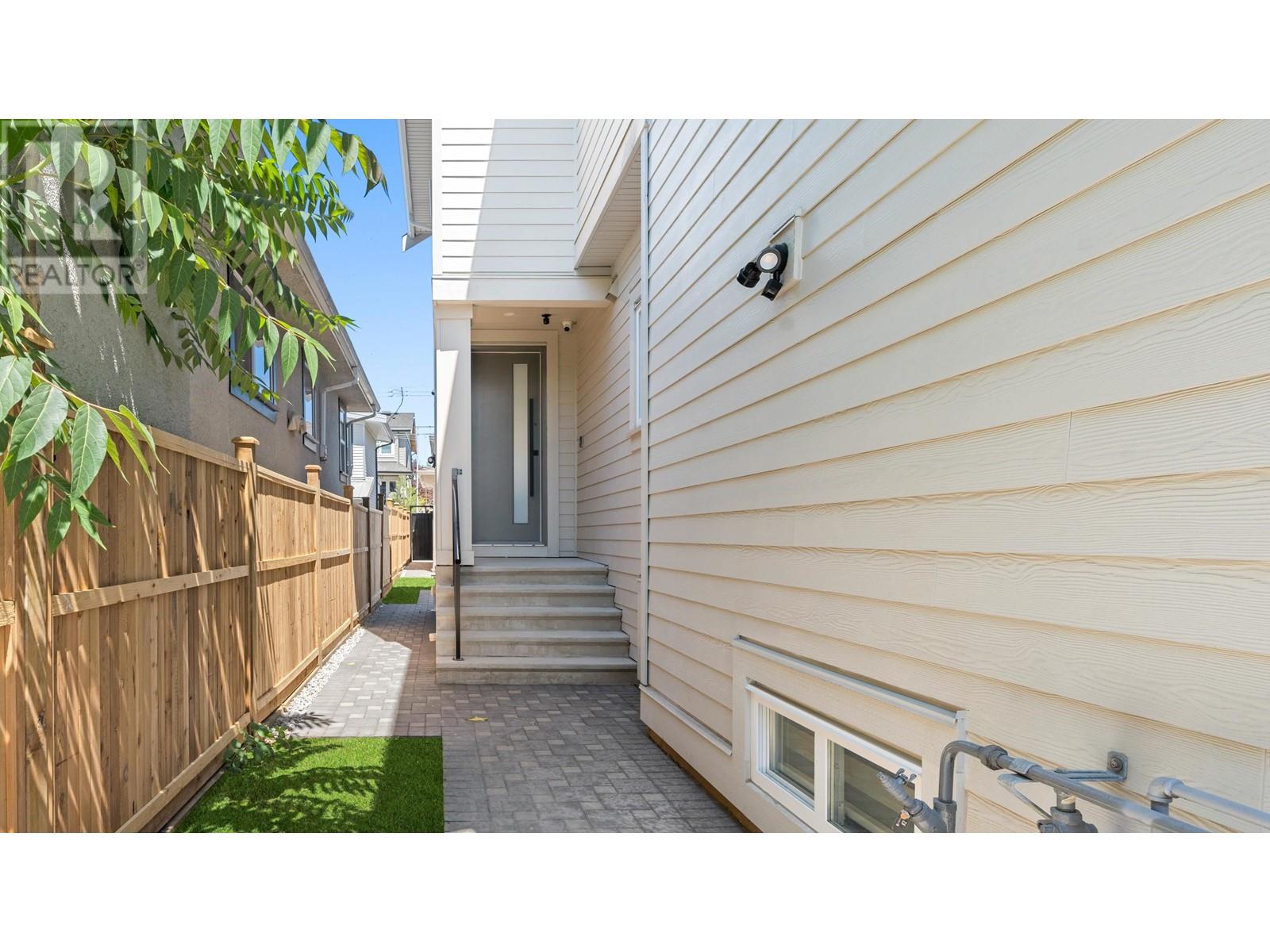 1087 E 58th Avenue, Vancouver, British Columbia  V5X 1W8 - Photo 33 - R2818132