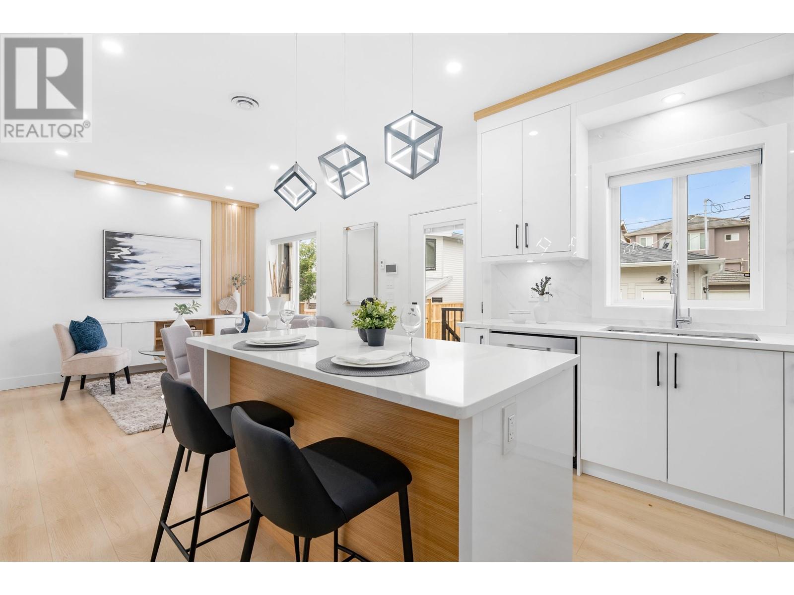 1087 E 58th Avenue, Vancouver, British Columbia  V5X 1W8 - Photo 6 - R2818132