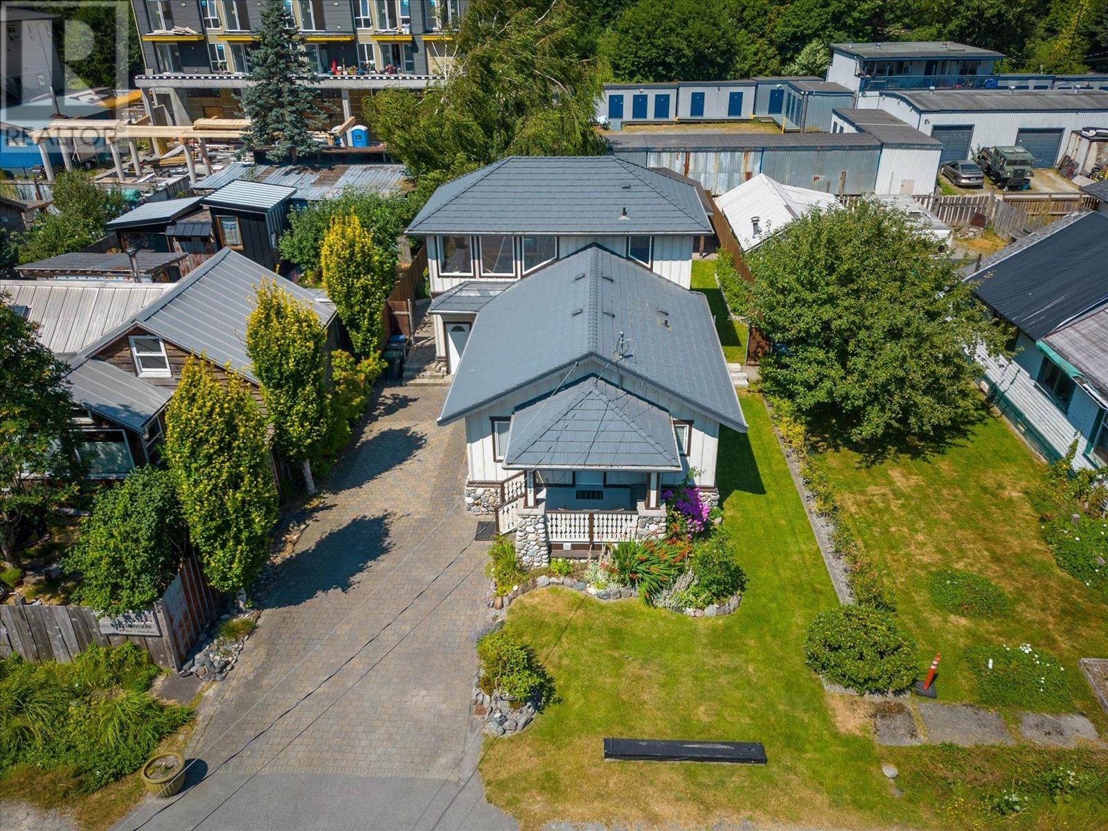 37767 Second Avenue, Squamish, British Columbia  V0N 1G0 - Photo 31 - R2818148
