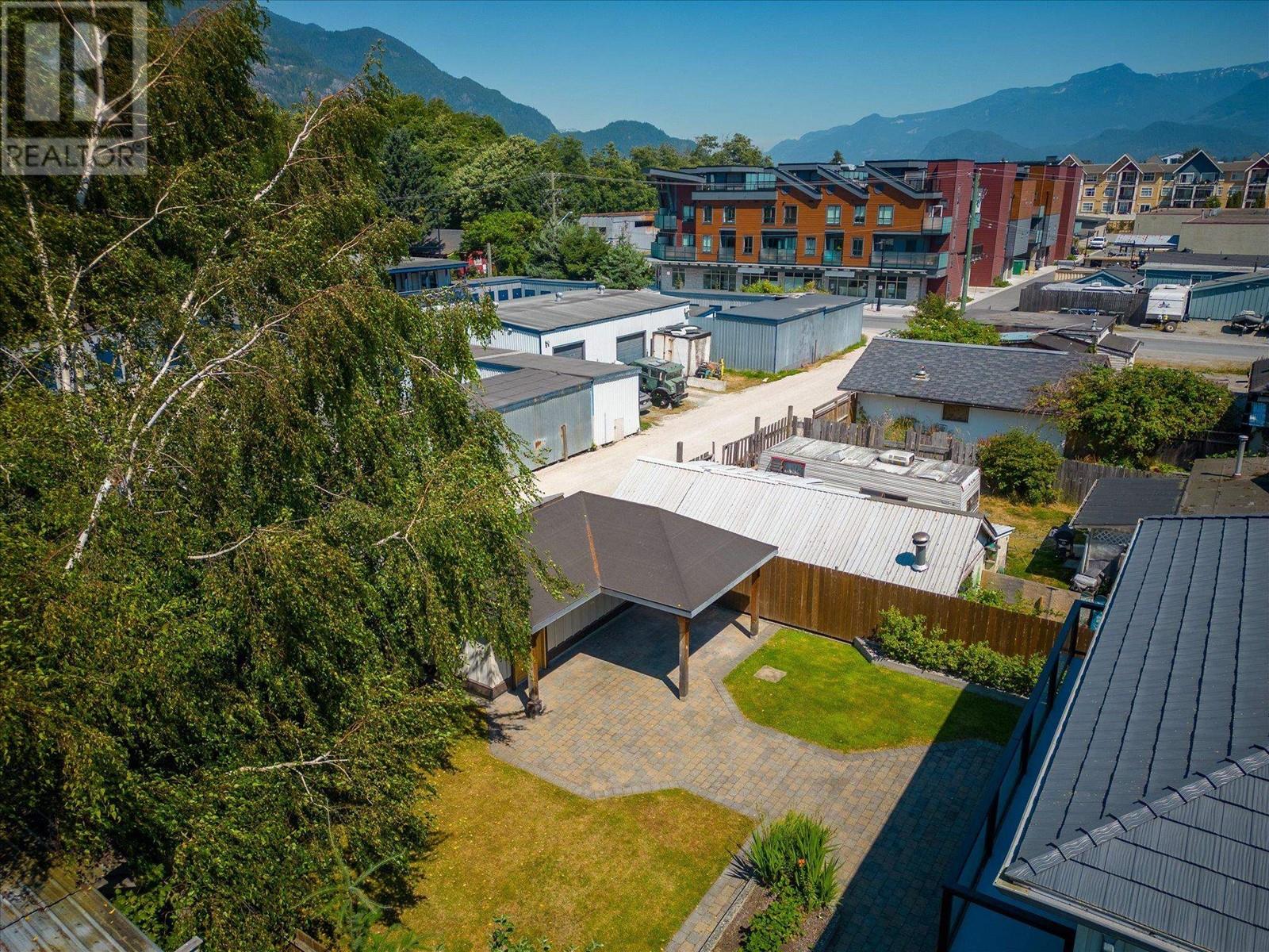 37767 Second Avenue, Squamish, British Columbia  V0N 1G0 - Photo 36 - R2818148