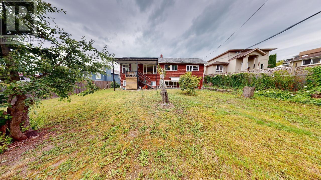 7474 CARIBOO ROAD, burnaby, British Columbia