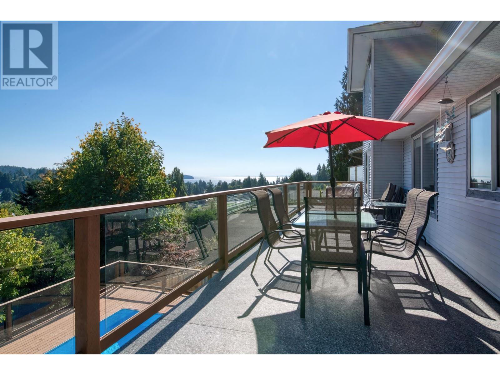 482 Abbs Road, Gibsons, British Columbia  V0N 1V0 - Photo 11 - R2817618