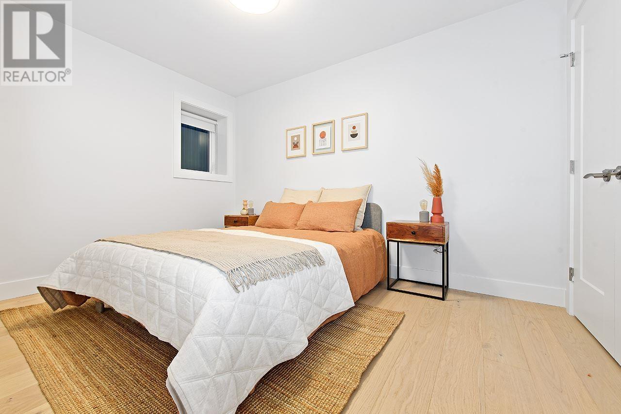 1036 E 14th Avenue, Vancouver, British Columbia  V5T 2N9 - Photo 8 - R2818188