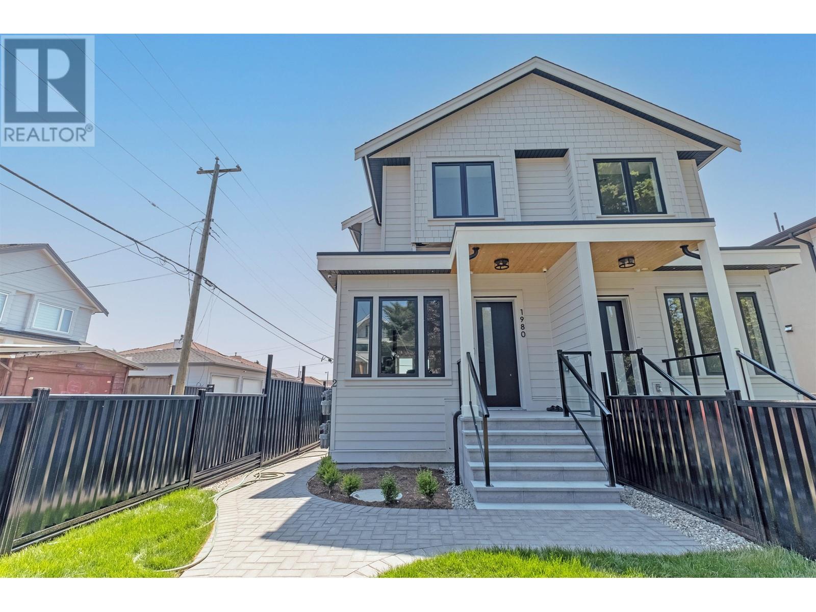 1980 Nassau Drive, Vancouver, British Columbia  V5P 2B6 - Photo 2 - R2818243