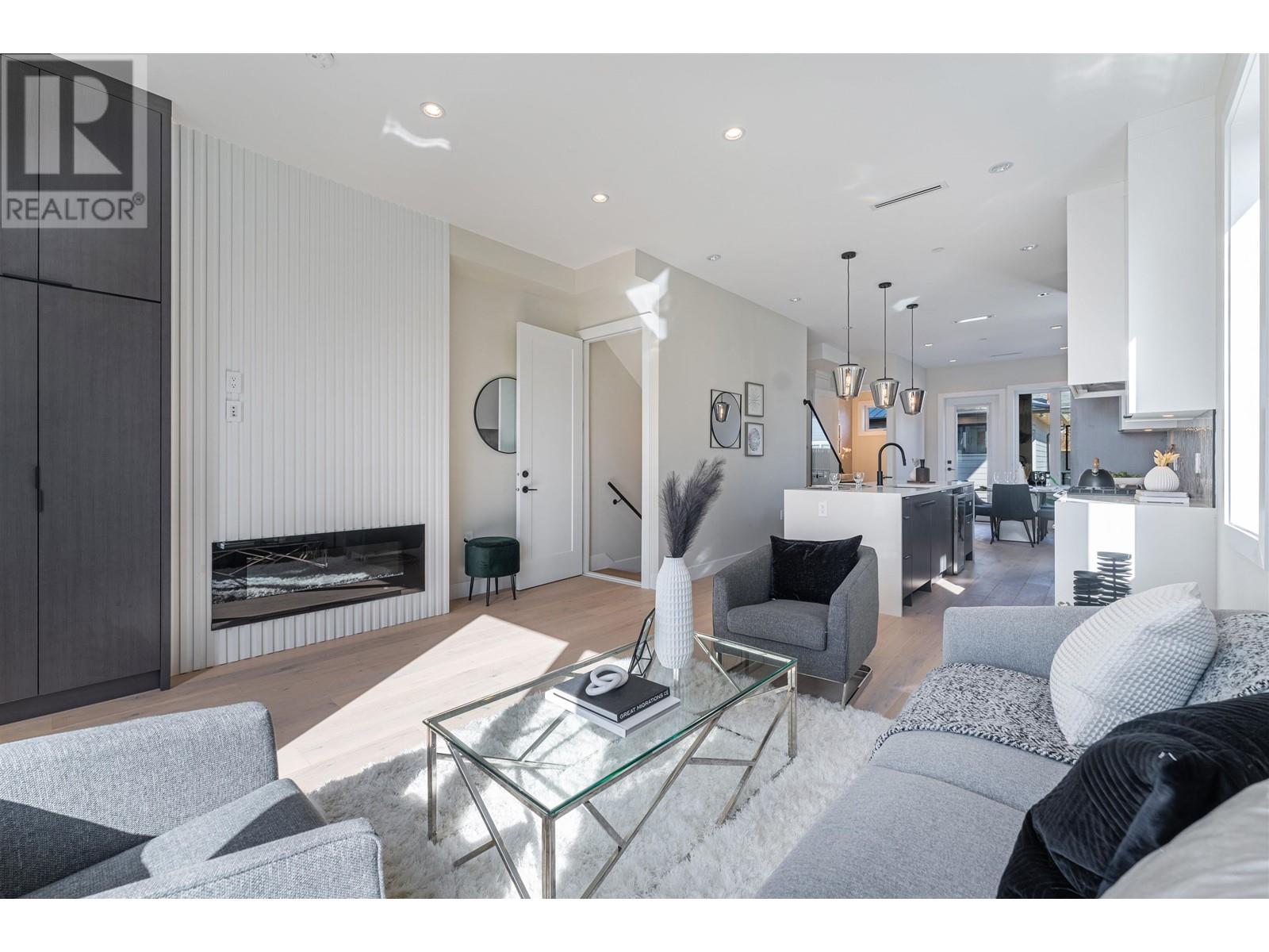 1980 Nassau Drive, Vancouver, British Columbia  V5P 2B6 - Photo 4 - R2818243