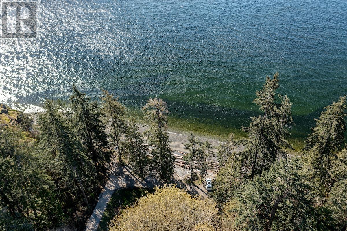 305 Georgia Drive, Gibsons, British Columbia  V0N 1V8 - Photo 31 - R2818208