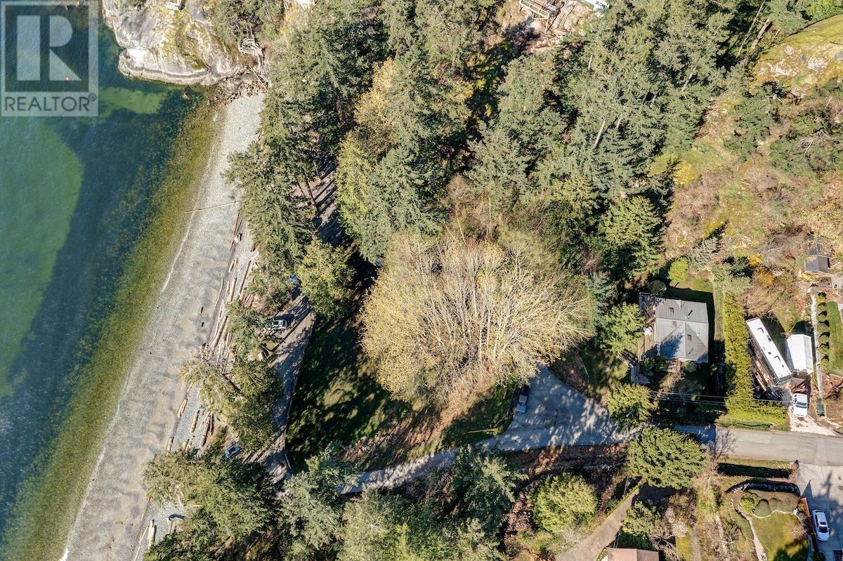 305 Georgia Drive, Gibsons, British Columbia  V0N 1V8 - Photo 33 - R2818208