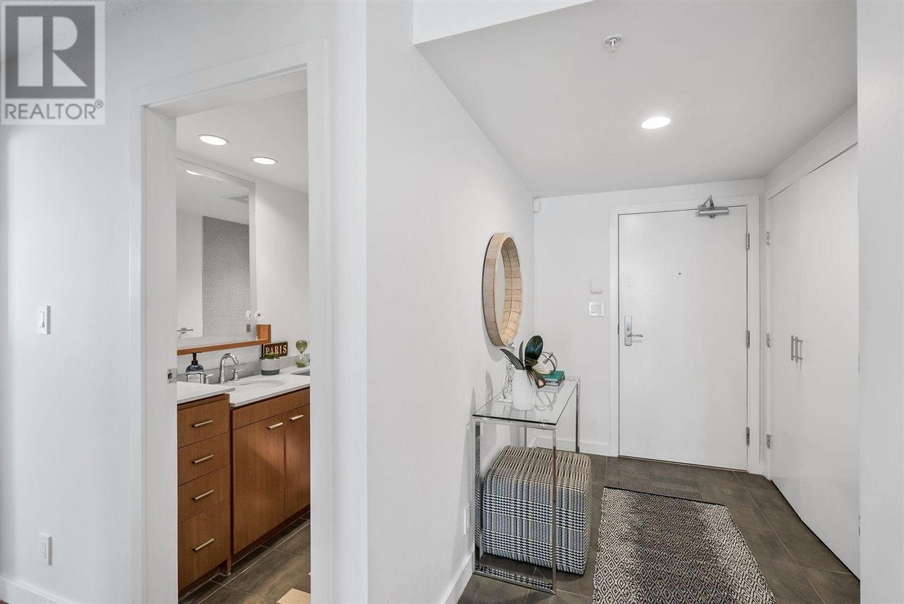 1602 583 Beach Crescent, Vancouver, British Columbia  V6Z 3E6 - Photo 27 - R2818283