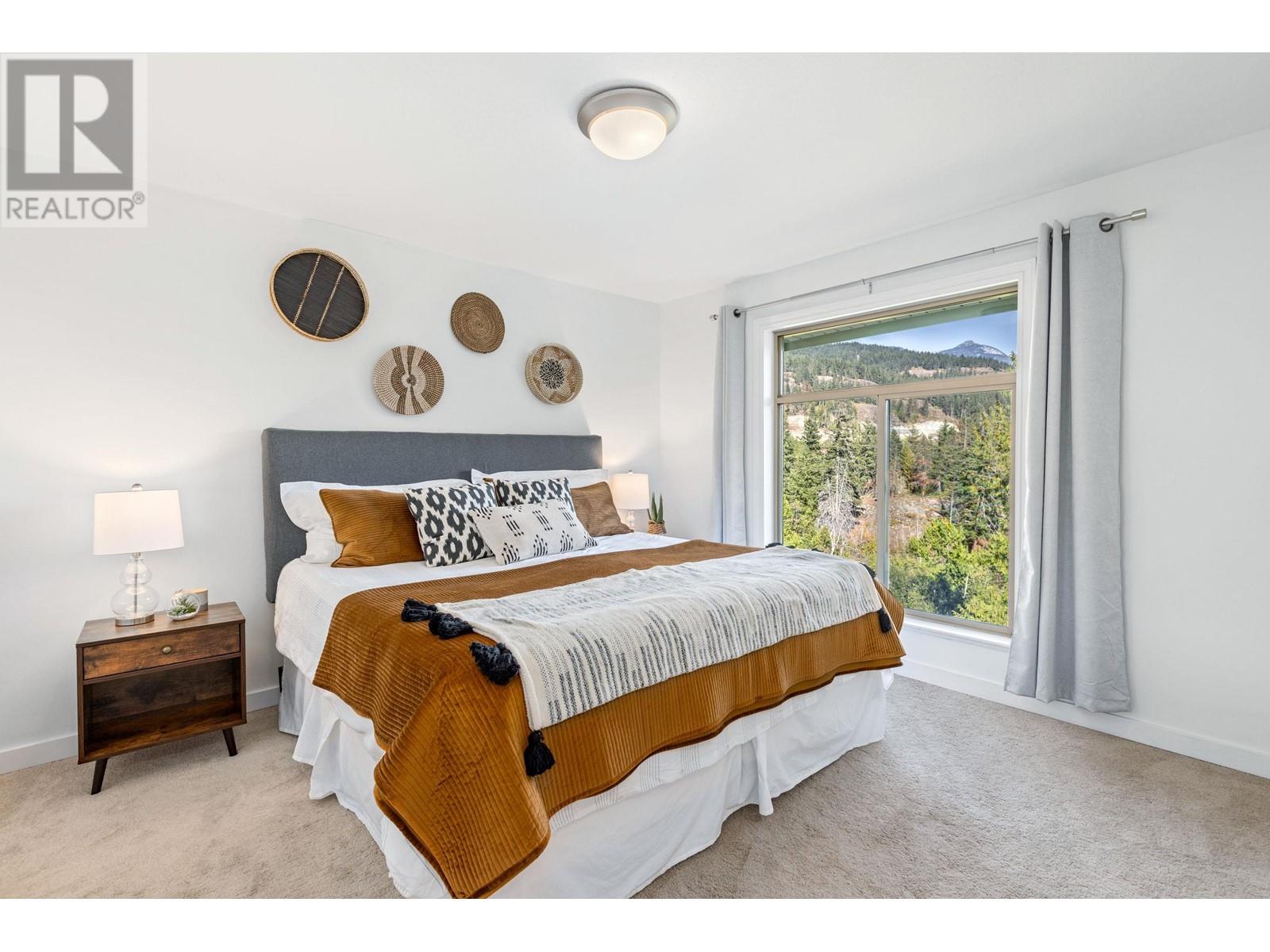 1731 Pinewood Drive, Pemberton, British Columbia  V0N 2L3 - Photo 14 - R2818260