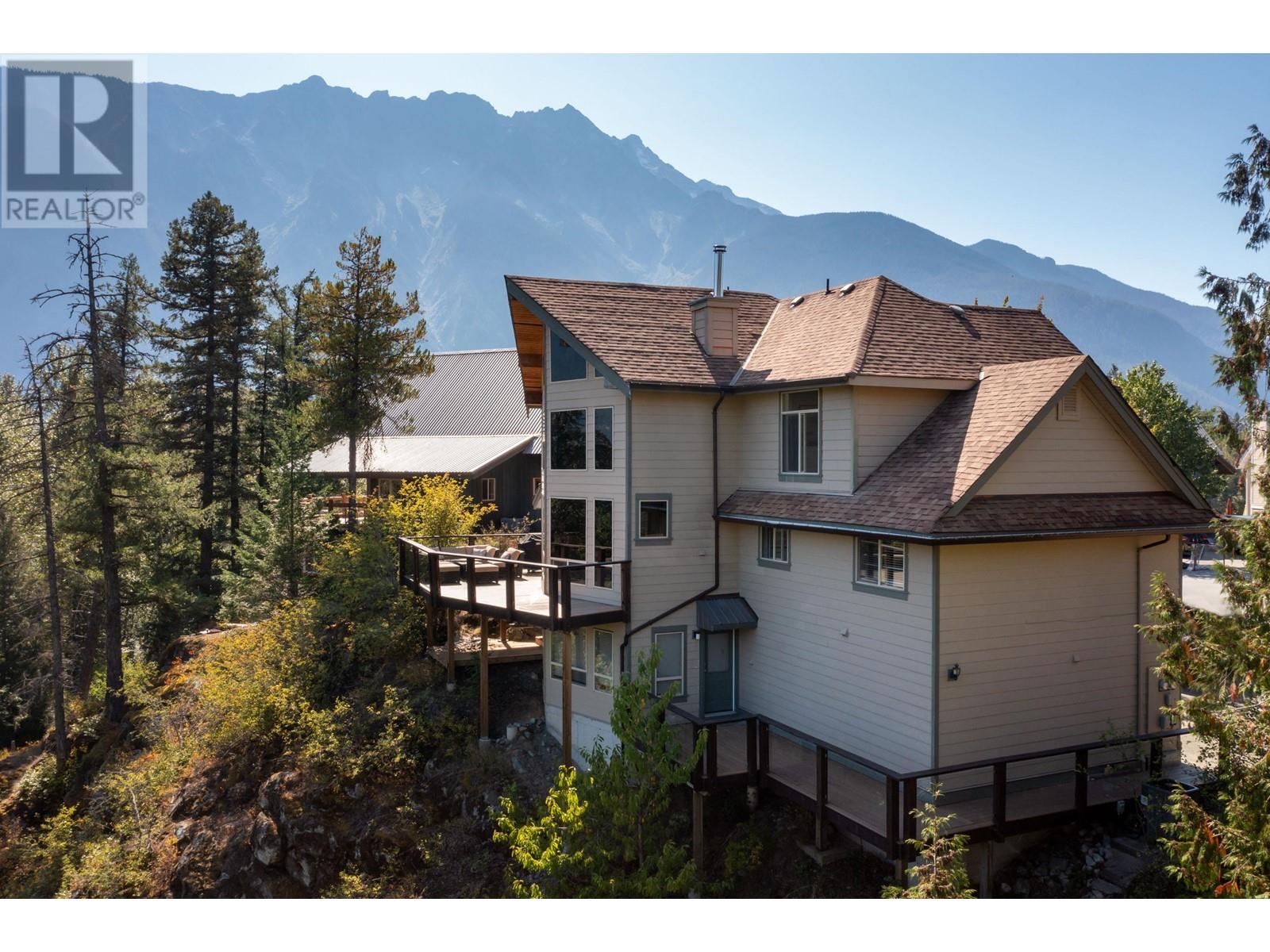 1731 Pinewood Drive, Pemberton, British Columbia  V0N 2L3 - Photo 35 - R2818260