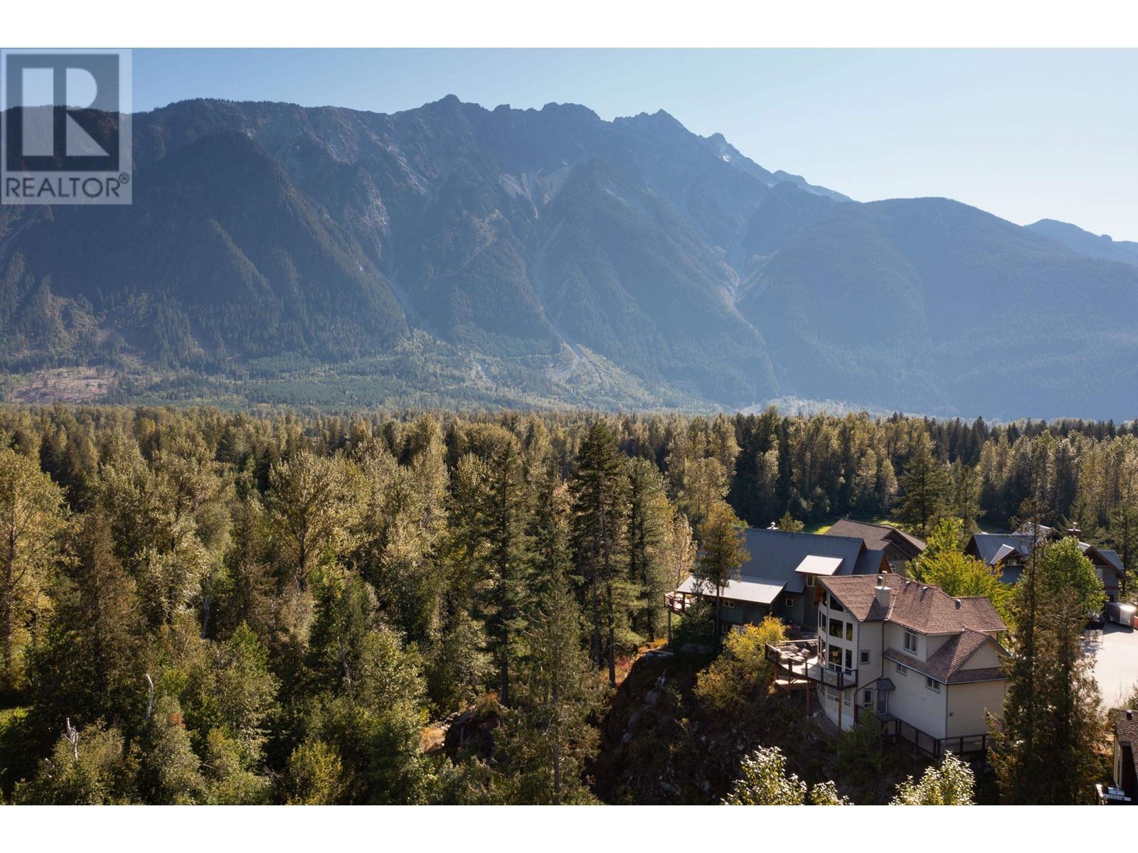 1731 Pinewood Drive, Pemberton, British Columbia  V0N 2L3 - Photo 39 - R2818260