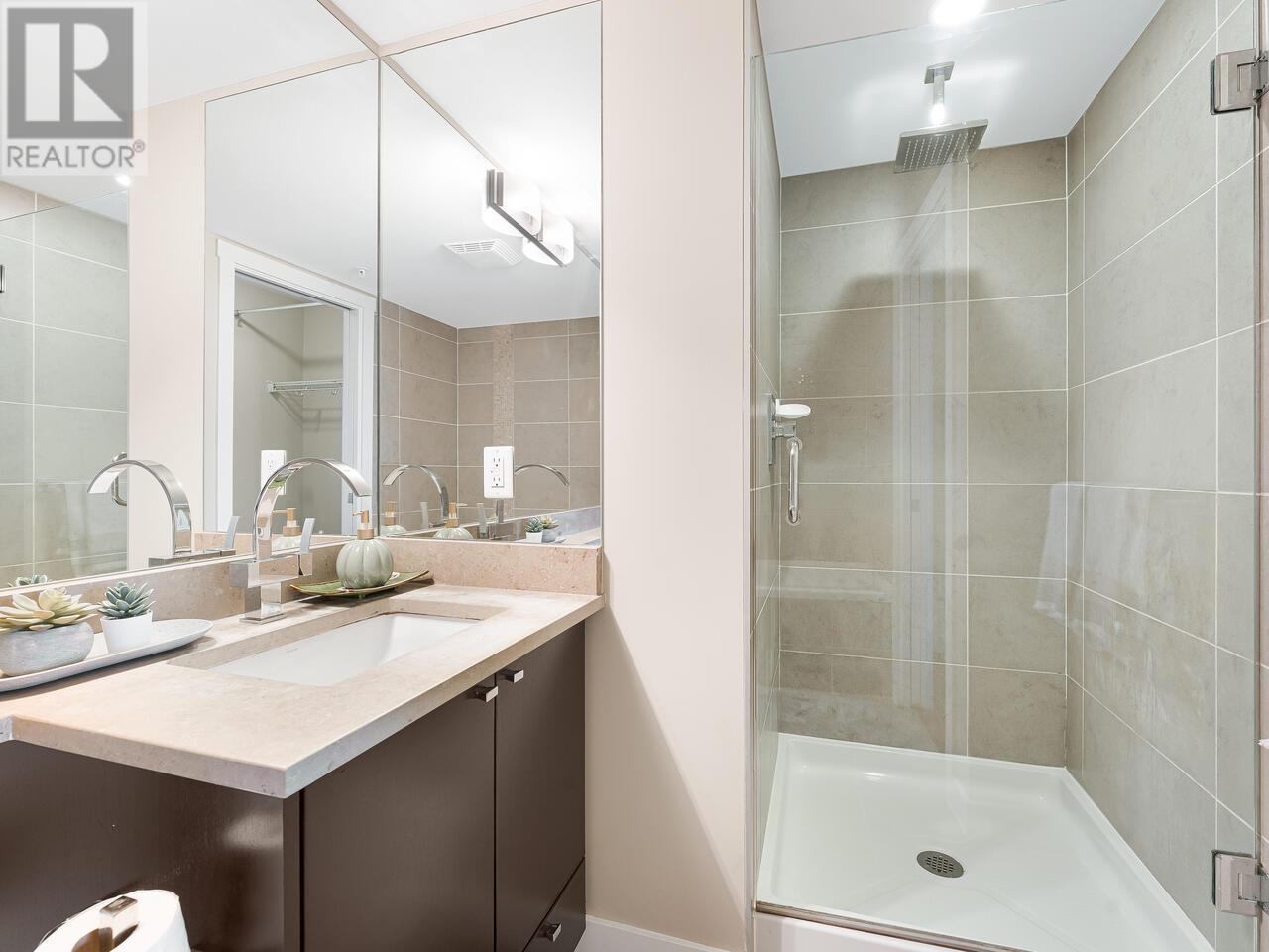 1905 2978 Glen Drive, Coquitlam, British Columbia  V3B 0C3 - Photo 14 - R2818251