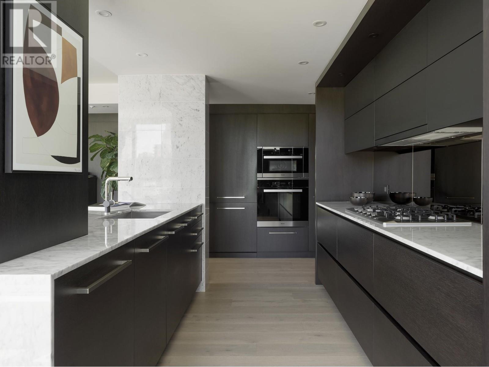 404 1790 Bayshore Drive, Vancouver, British Columbia  V6G 3G5 - Photo 2 - R2818279