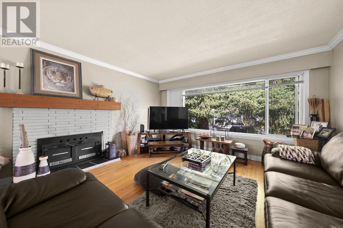 1746 Jensen Avenue, Port Coquitlam, British Columbia  V3B 2E3 - Photo 7 - R2810227