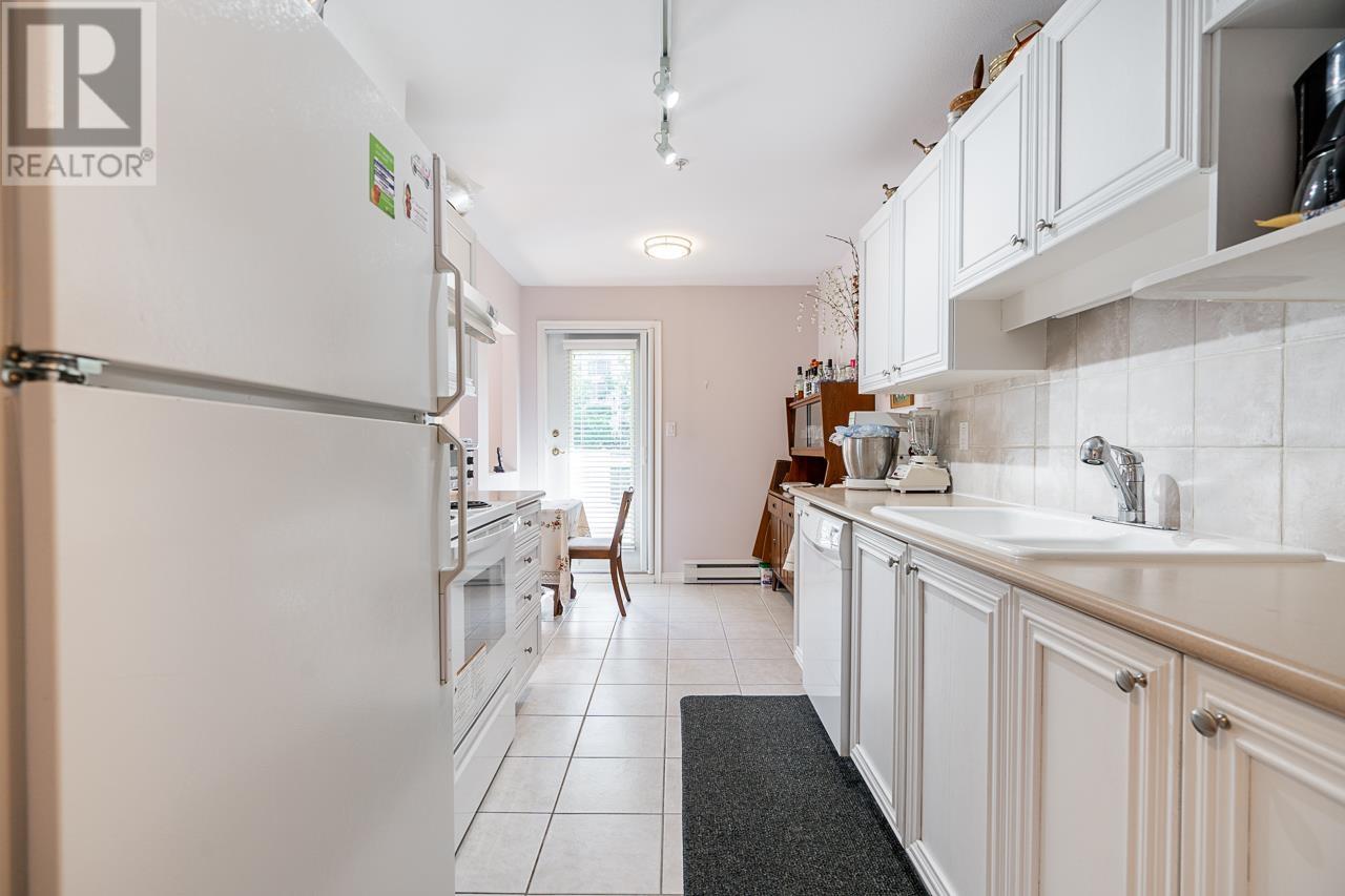 303 5683 Hampton Place, Vancouver, British Columbia  V6T 2H3 - Photo 6 - R2818272