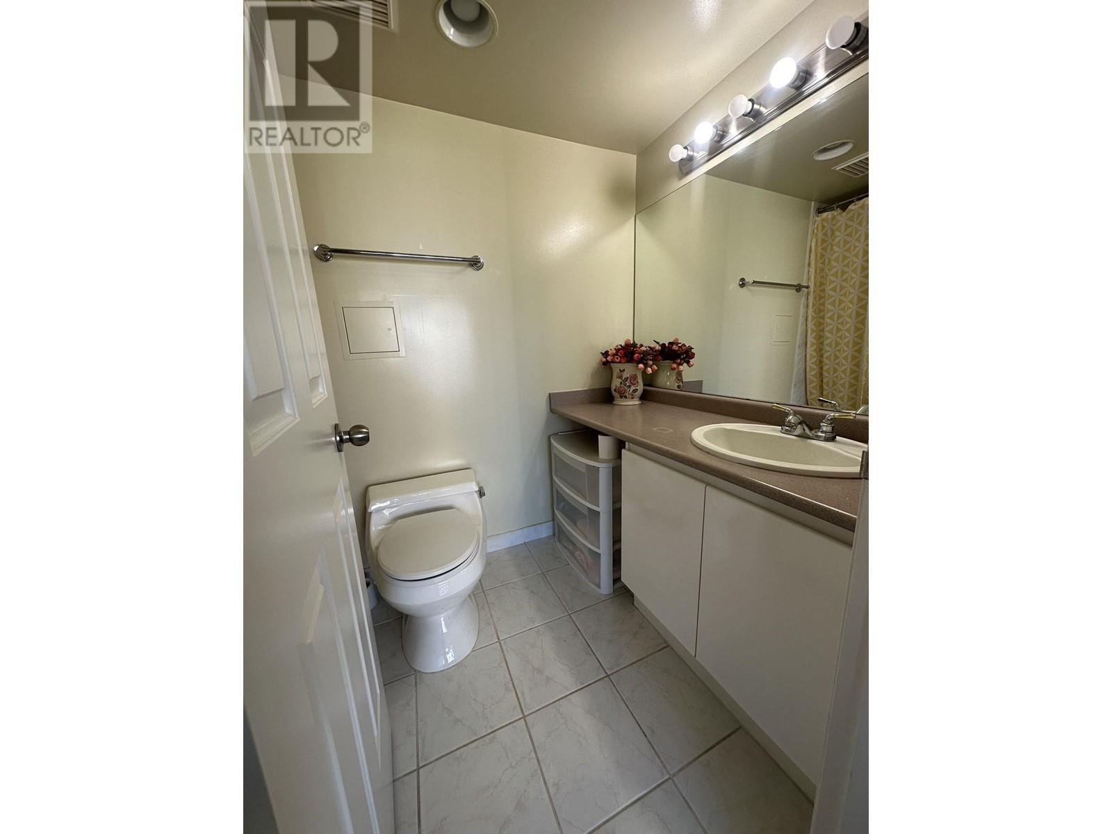 1305 9603 Manchester Drive, Burnaby, British Columbia  V3N 4Y7 - Photo 10 - R2817544