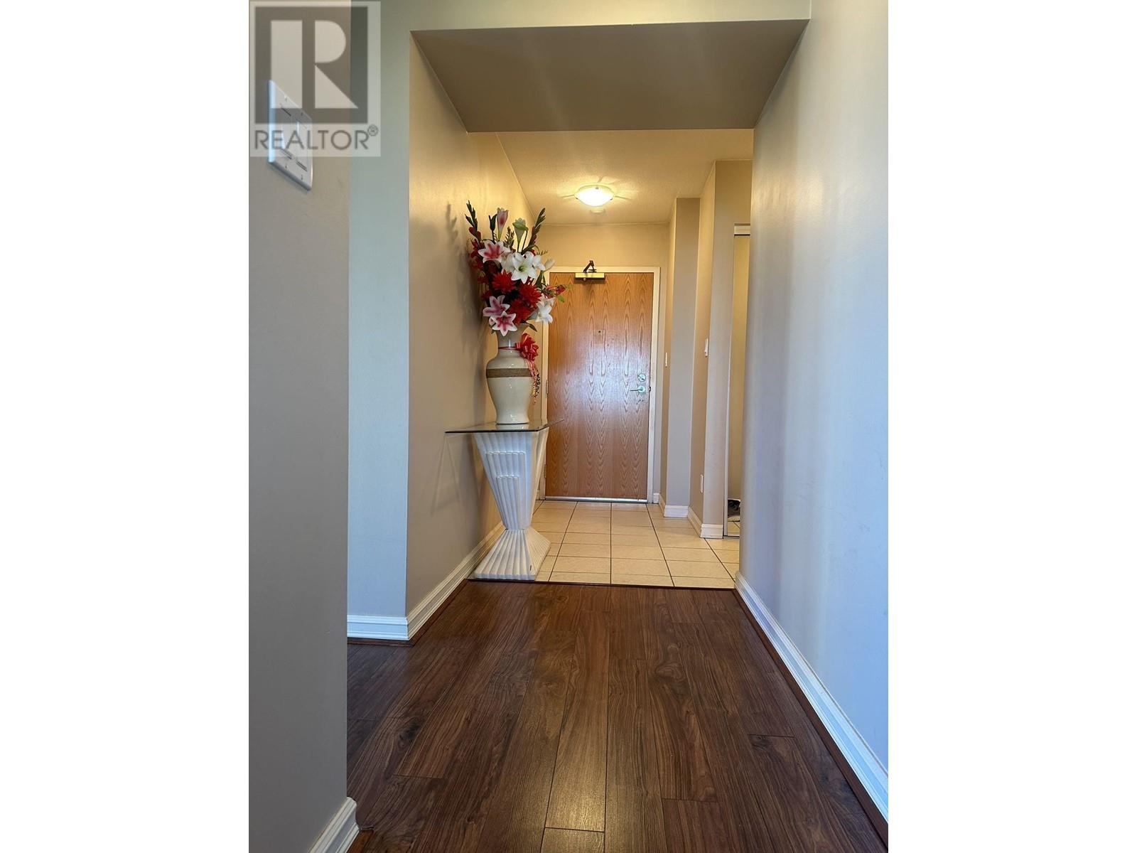 1305 9603 Manchester Drive, Burnaby, British Columbia  V3N 4Y7 - Photo 18 - R2817544