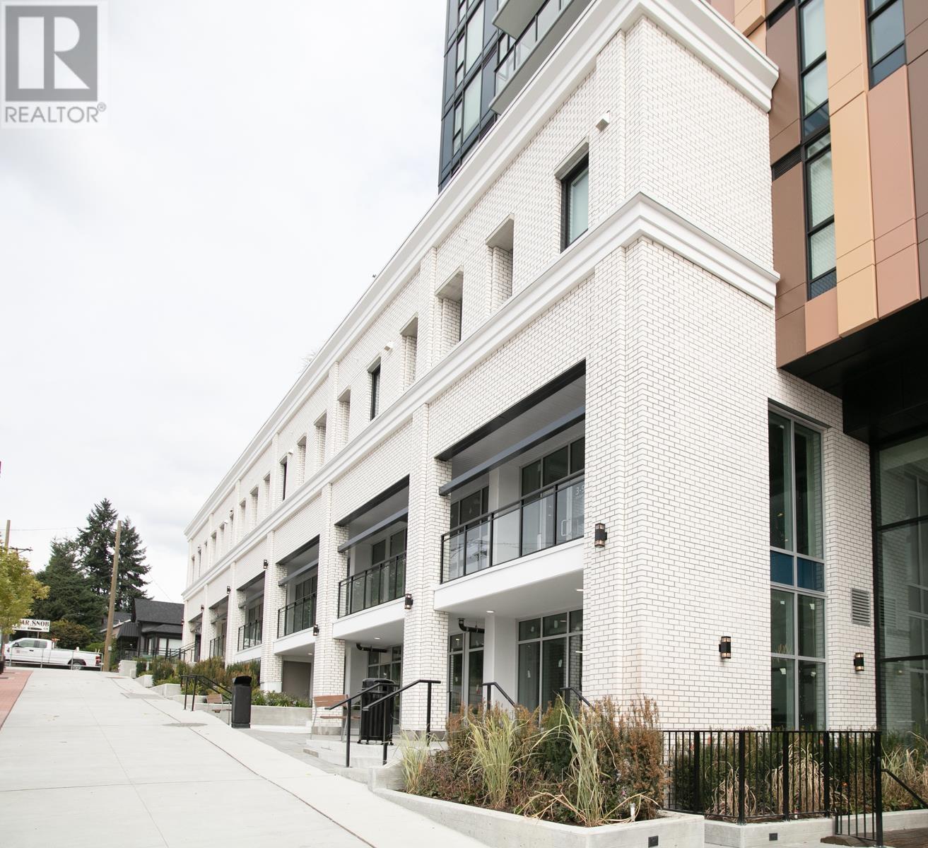1707 901 Lougheed Highway, Coquitlam, British Columbia  V3K 3T3 - Photo 2 - R2814524