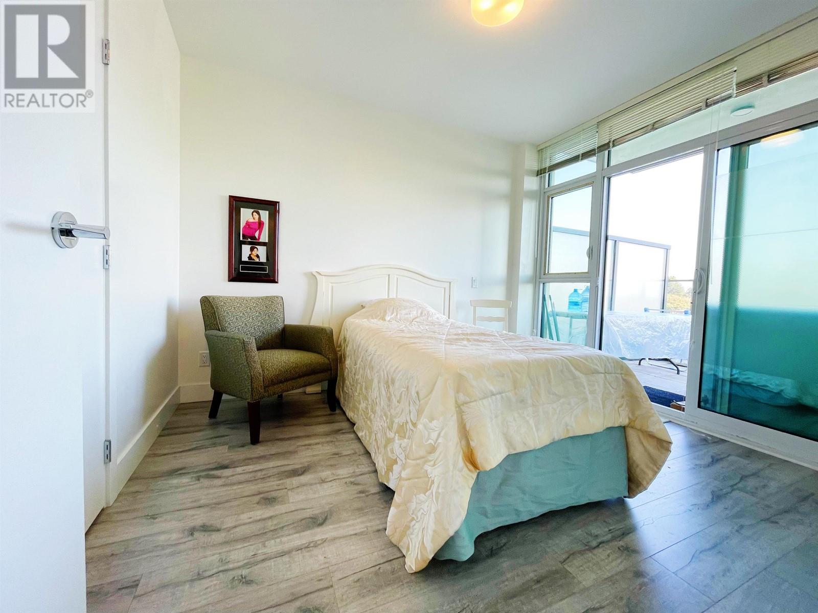 405 7388 Kingsway, Burnaby, British Columbia  V3N 0G9 - Photo 10 - R2815544