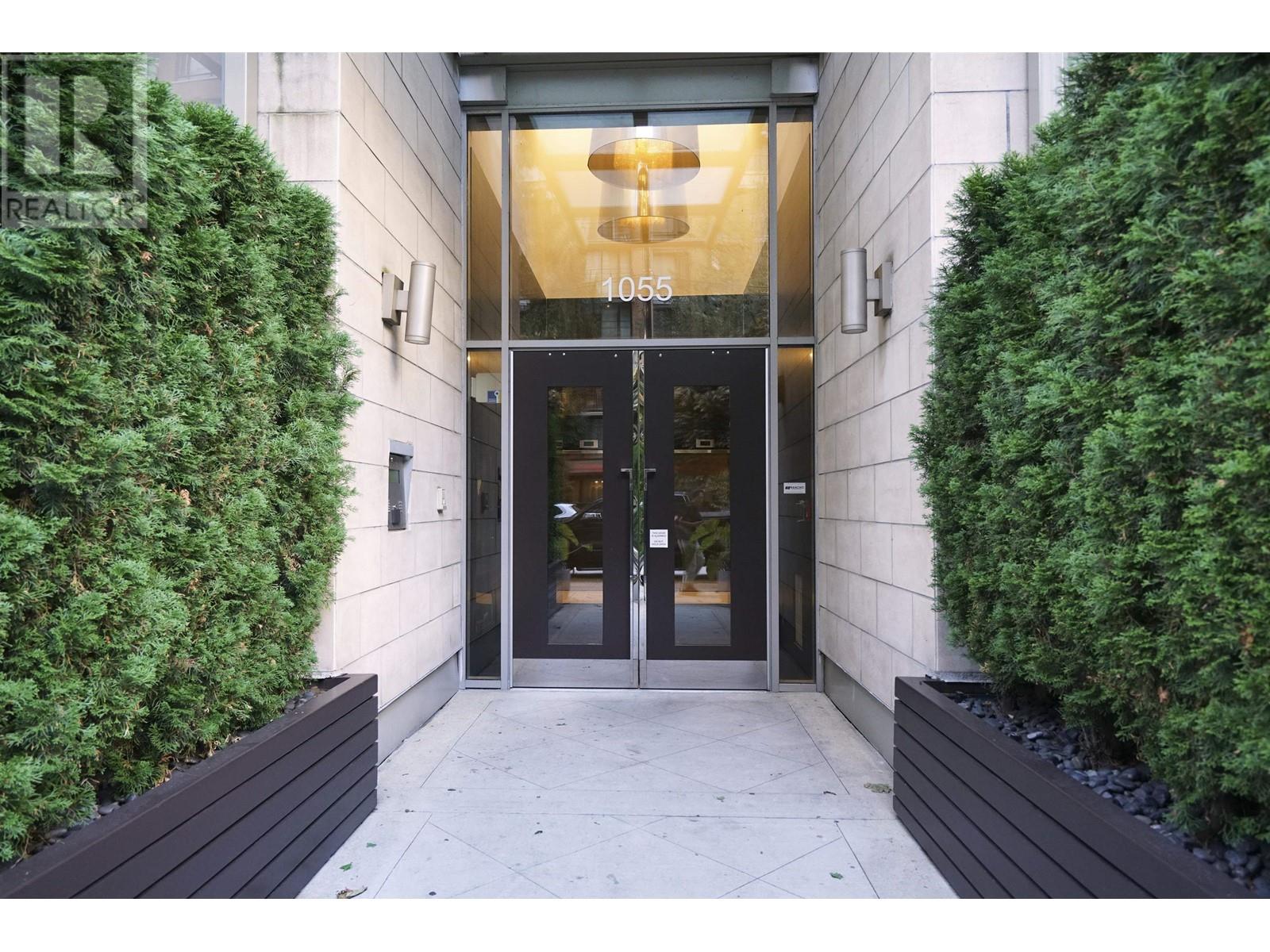 518 1055 Richards Street, Vancouver, British Columbia  V6B 0C2 - Photo 3 - R2817907